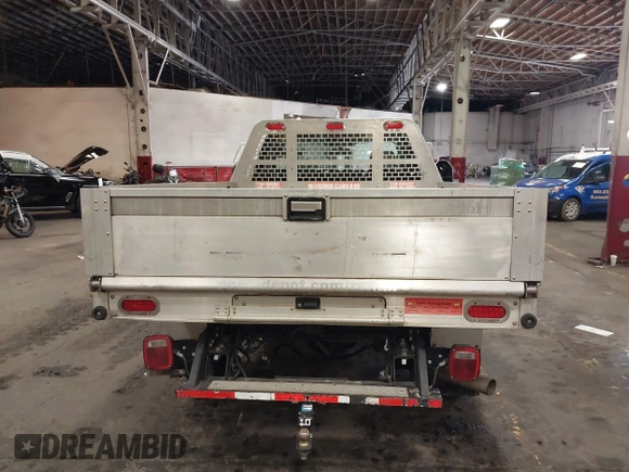 2019 Ford F-250 XL with VIN 1FDBF2A67KED43220, listed as a IAAI auction lot 41530151 with 65,176 mi miles and . Bid and sale history available at DreamBid. Image 16.