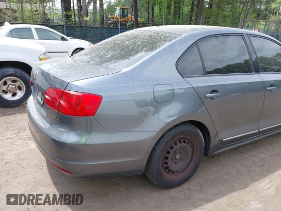 2014 Volkswagen Jetta Sedan S with VIN 3VW1K7AJ2EM371905, listed as a IAAI auction lot 42068276 with 198,419 mi miles. Bid and sale history available at carsss.com. Image 6.