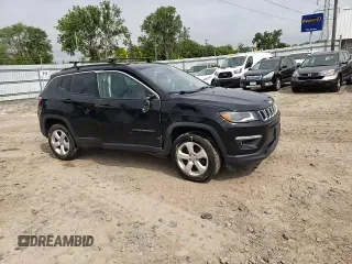 2018 Jeep Compass Latitude z VIN 3C4NJDBB5JT392910, wystawiony jako Copart lot #58401385 z przebiegiem 93 739 mil mil oraz Szkoda całkowita • Salvage title. Historia ofert i sprzedaży dostępna na DreamBid. Obrazek 14.