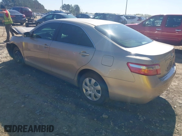 2007 Toyota Camry CE with VIN 4T1BE46K57U601350, listed as a IAAI auction lot 41889044 with 197,738 mi miles. Bid and sale history available at carsss.com. Image 3.