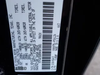 2024 Toyota Tundra Limited Hybrid z VIN 5TFWC5DB5RX073881, wystawiony jako Copart lot #48943975 z przebiegiem 7 652 mil mil oraz Szkoda całkowita • Salvage title. Historia ofert i sprzedaży dostępna na DreamBid. Obrazek 13.