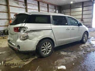 2021 Kia Sedona EX with VIN KNDMB5C17M6671469, listed as a Copart auction lot 89316135 with 41,614 mi miles and Salvage Title. Bid and sale history available at carsss.com. Image 3.