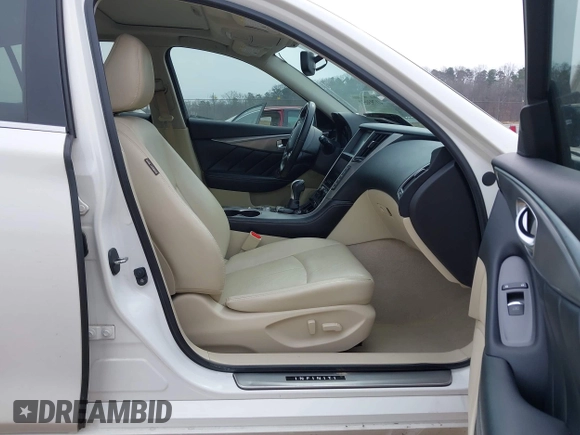 2015 Infiniti Q50 Premium with VIN JN1BV7AP3FM349396, listed as a IAAI auction lot 41793057 with 133,372 mi miles. Bid and sale history available at carsss.com. Image 5.