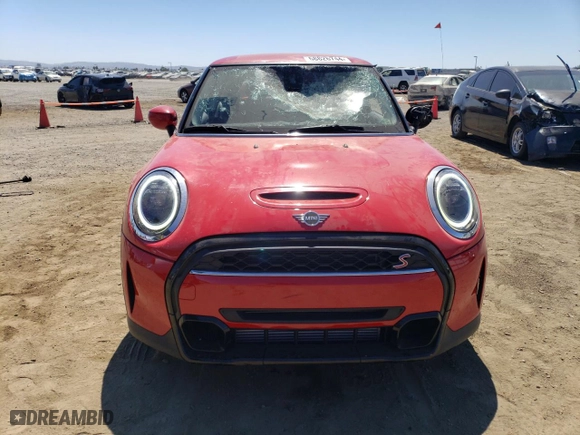 2023 MINI Hardtop 2 Door Cooper S with VIN WMW53DH00P2S82015, listed as a Copart auction lot 68826744 with 8,950 mi miles and Salvage Title. Bid and sale history available at carsss.com. Image 5.