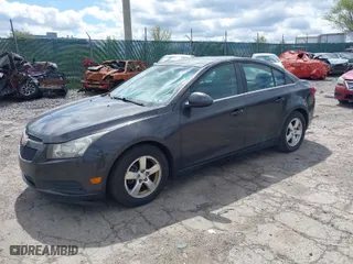 2014 Chevrolet Cruze 1LT with VIN 1G1PC5SB4E7288596, listed as a IAAI auction lot 42047744 with 1 mi miles. Bid and sale history available at carsss.com. Image 2.