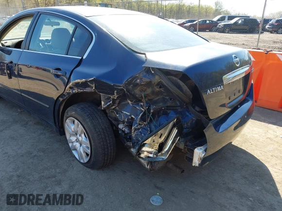 2011 Nissan Altima 2.5 S with VIN 1N4AL2AP4BN449311, listed as a IAAI auction lot 41996031 with 220,332 mi miles. Bid and sale history available at carsss.com. Image 6.