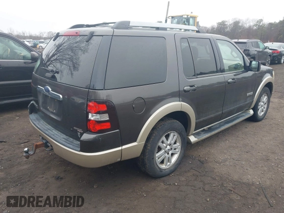 2006 Ford Explorer Eddie Bauer z VIN 1FMEU74816UA22444, wystawiony jako IAAI lot #41847473 z przebiegiem 201 308 mil mil oraz . Historia ofert i sprzedaży dostępna na DreamBid. Obrazek 4.