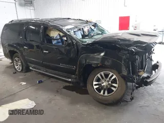 2007 Chevrolet Suburban LT with VIN 3GNFK16327G281131, listed as a IAAI auction lot 42687396 with 149,319 mi miles and . Bid and sale history available at DreamBid. Image 1.