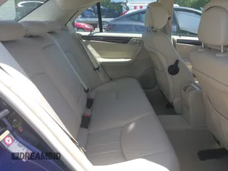 2006 Mercedes-Benz C z VIN WDBRF54J76A869895, wystawiony jako IAAI lot #42145920 z przebiegiem 188 626 mil mil oraz . Historia ofert i sprzedaży dostępna na DreamBid. Obrazek 8.