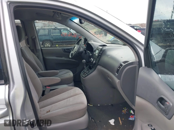 2014 Kia Sedona LX with VIN KNDMG4C70E6592842, listed as a IAAI auction lot 41861685 with 242,222 mi miles. Bid and sale history available at carsss.com. Image 5.