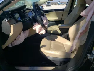 2016 Tesla Model S 90D with VIN 5YJSA1E26GF168260, listed as a Copart auction lot 48703154 with 90,567 mi miles and Salvage Title. Bid and sale history available at DreamBid. Image 7.