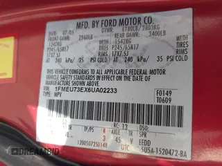 2006 Ford Explorer XLT with VIN 1FMEU73EX6UA02233, listed as a IAAI auction lot 42135158 with 114,137 mi miles. Bid and sale history available at carsss.com. Image 9.