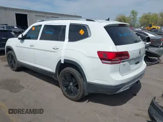 2019 Volkswagen Atlas SEL Premium z VIN 1V2NR2CA2KC530661, wystawiony jako IAAI lot #42033779 z przebiegiem Nie podano mil oraz . Historia ofert i sprzedaży dostępna na DreamBid. Obrazek 3.