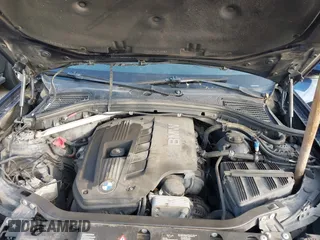 2011 BMW X3 28i with VIN 5UXWX5C53BL707913, listed as a IAAI auction lot 41922395 with 176,858 mi miles. Bid and sale history available at carsss.com. Image 10.