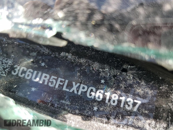 2023 Ram 2500 Laramie z VIN 3C6UR5FLXPG618137, wystawiony jako Copart lot #51846005 z przebiegiem Nie podano mil oraz Szkoda całkowita • Salvage title. Historia ofert i sprzedaży dostępna na DreamBid. Obrazek 14.