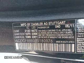 2011 Mercedes-Benz C 300 Sport z VIN WDDGF8BB3BR180976, wystawiony jako IAAI lot #41888785 z przebiegiem 47 532 mil mil oraz . Historia ofert i sprzedaży dostępna na DreamBid. Obrazek 9.