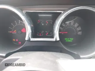 2007 Ford Mustang GT Deluxe z VIN 1ZVFT82H175334728, wystawiony jako IAAI lot #41609794 z przebiegiem 181 002 mil mil oraz . Historia ofert i sprzedaży dostępna na DreamBid. Obrazek 7.
