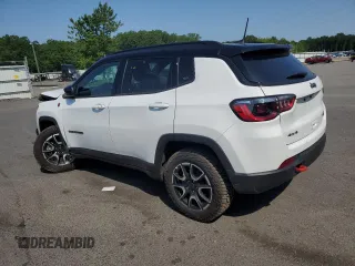 2025 Jeep Compass Trailhawk with VIN 3C4NJDDN6ST543200, listed as a Copart auction lot 59375975 with 5,222 mi miles and Clean title. Bid and sale history available at DreamBid. Image 2.