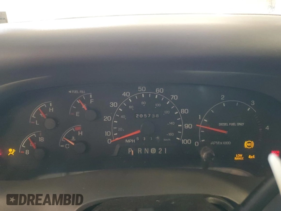2001 Ford F-250 XL with VIN 1FTNW21F21EB83957, listed as a Copart auction lot 61602715 with 205,738 mi miles and Salvage title. Bid and sale history available at DreamBid. Image 9.