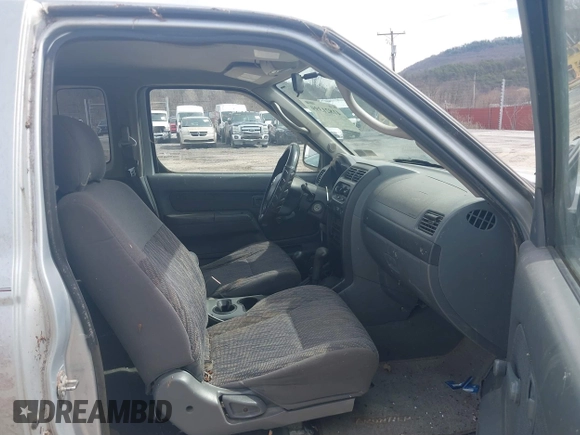 2002 Nissan Frontier XE z VIN 1N6ED26YX2C353086, wystawiony jako IAAI lot #41821399 z przebiegiem 192 027 mil mil oraz . Historia ofert i sprzedaży dostępna na DreamBid. Obrazek 5.
