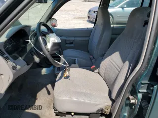 2001 Ford Explorer XLS with VIN 1FMZU72E41ZA71028, listed as a Copart auction lot 59396175 with 200,898 mi miles and Salvage title. Bid and sale history available at DreamBid. Image 7.
