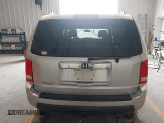 2011 Honda Pilot EX with VIN 5FNYF3H44BB022324, listed as a IAAI auction lot 42199376 with 277,735 mi miles and . Bid and sale history available at carsss.com. Image 16.