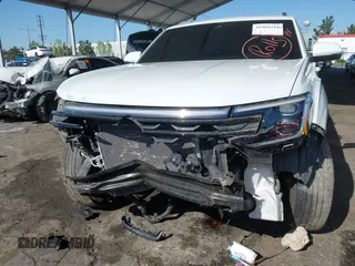 2024 Volkswagen Atlas SE with VIN 1V2LE2CA0RC249150, listed as a IAAI auction lot 41969218 with 7,291 mi miles and . Bid and sale history available at DreamBid. Image 6.