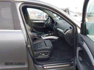 2017 Audi Q5 Premium Plus z VIN WA1M2AFP2HA030803, wystawiony jako IAAI lot #41467760 z przebiegiem 47 314 mil mil oraz . Historia ofert i sprzedaży dostępna na DreamBid. Obrazek 5.