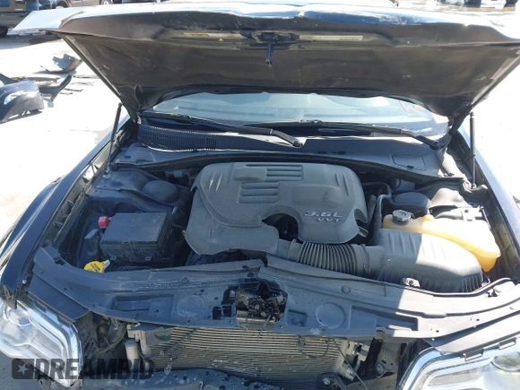2019 Chrysler 300 Limited with VIN 2C3CCAEG9KH705883, listed as a IAAI auction lot 40022232 with 67,913 mi miles and . Bid and sale history available at DreamBid. Image 10.