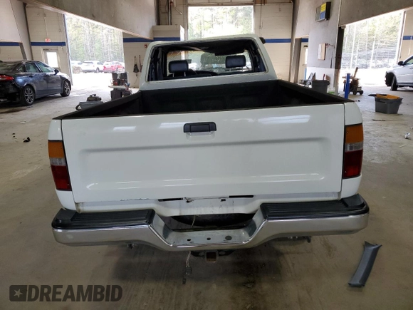 1991 Toyota Pickup с VIN JT4RN13P5M6028497, выставлен на аукционе Copart как лот 52332455 с пробегом 151 274 миль миль и Списание • Salvage title. История ставок и продаж доступна на DreamBid. Изображение 6.