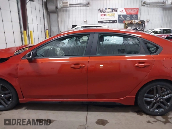 2020 Kia Forte GT-Line z VIN 3KPF34AD3LE206998, wystawiony jako IAAI lot #41913481 z przebiegiem 68 379 mil mil oraz . Historia ofert i sprzedaży dostępna na DreamBid. Obrazek 15.