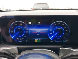 2024 Mercedes-Benz EQB 300 z VIN W1N9M0KBXRN079941, wystawiony jako IAAI lot #42261930 z przebiegiem 6 611 mil mil oraz . Historia ofert i sprzedaży dostępna na DreamBid. Obrazek 18.