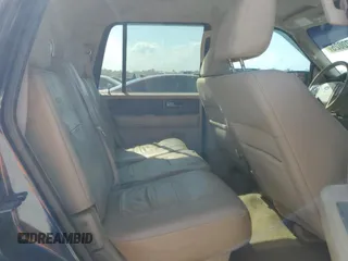 2011 Ford Expedition XLT z VIN 1FMJU1H58BEF05171, wystawiony jako Copart lot #50870025 z przebiegiem 189 661 mil mil oraz Szkoda całkowita • Salvage title. Historia ofert i sprzedaży dostępna na DreamBid. Obrazek 12.