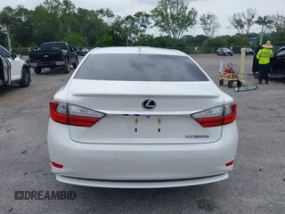 2018 Lexus ES 300h z VIN JTHBW1GG1J2188211, wystawiony jako IAAI lot #42401626 z przebiegiem 37 083 mil mil oraz . Historia ofert i sprzedaży dostępna na DreamBid. Obrazek 17.