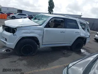 2010 Toyota 4Runner SR5 with VIN JTEZU5JR0A5003972, listed as a IAAI auction lot 41557522 with 0 mi miles. Bid and sale history available at carsss.com. Image 15.