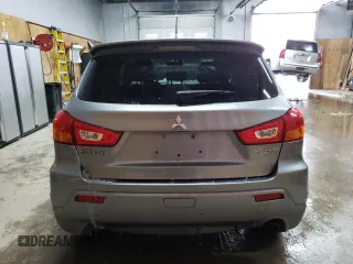 2011 Mitsubishi Outlander SE z VIN JA4AR4AU2BZ023338, wystawiony jako Copart lot #44125975 z przebiegiem 156 342 mil mil oraz Czysty tytuł • Clean title. Historia ofert i sprzedaży dostępna na DreamBid. Obrazek 6.