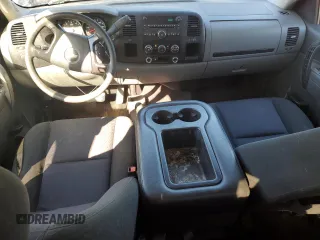 2010 Chevrolet Silverado 1500 LS with VIN 1GCSKREA0AZ215576, listed as a Copart auction lot 43998635 with 161,094 mi miles and Clean Title. Bid and sale history available at DreamBid. Image 8.