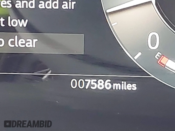 2024 Land Rover Range Rover Velar Dynamic SE with VIN SALYL2EX1RA368859, listed as a IAAI auction lot 42163428 with 7,586 mi miles and . Bid and sale history available at DreamBid. Image 16.