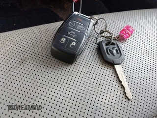 2022 Ram 1500 Limited z VIN 1C6SRFHT1NN361450, wystawiony jako IAAI lot #42027326 z przebiegiem 26 557 mil mil oraz . Historia ofert i sprzedaży dostępna na DreamBid. Obrazek 11.