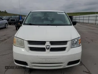 2009 Dodge Grand Caravan SE z VIN 2D8HN44EX9R533530, wystawiony jako Copart lot #59548375 z przebiegiem 130 956 mil mil oraz Szkoda całkowita • Salvage title. Historia ofert i sprzedaży dostępna na DreamBid. Obrazek 5.