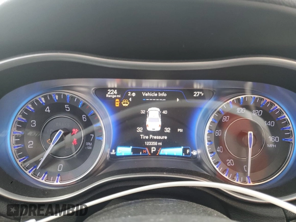 2015 Chrysler 300 C with VIN 2C3CCAET3FH802449, listed as a Copart auction lot 44647285 with 123,358 mi miles and Salvage Title. Bid and sale history available at DreamBid. Image 9.