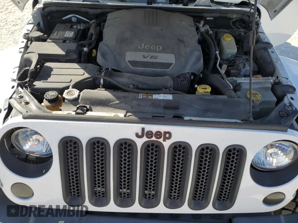 2015 Jeep Wrangler Unlimited Sahara with VIN 1C4BJWEG6FL614671, listed as a Copart auction lot 86052284 with 92,894 mi miles and Salvage title. Bid and sale history available at DreamBid. Image 13.