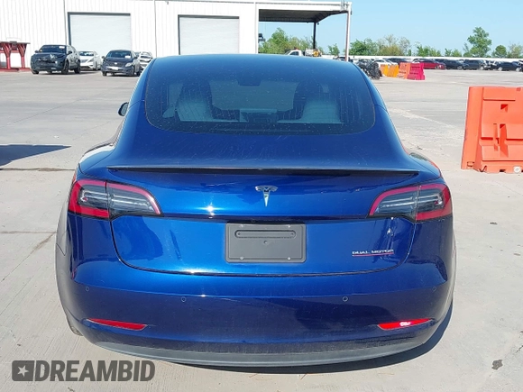 2020 Tesla Model 3 Performance z VIN 5YJ3E1EC7LF641918, wystawiony jako IAAI lot #41984261 z przebiegiem 50 202 mil mil oraz . Historia ofert i sprzedaży dostępna na DreamBid. Obrazek 17.