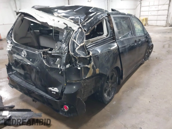 2011 Toyota Sienna SE with VIN 5TDXK3DC1BS172813, listed as a IAAI auction lot 41643352 with 172,385 mi miles. Bid and sale history available at carsss.com. Image 4.