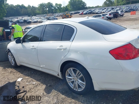 2013 Infiniti G37 Journey with VIN JN1CV6AP4DM713725, listed as a IAAI auction lot 42139687 with 130,257 mi miles and . Bid and sale history available at DreamBid. Image 14.