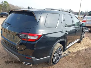 2023 Honda Pilot Elite z VIN 5FNYG1H82PB045029, wystawiony jako IAAI lot #41779289 z przebiegiem 27 484 mil mil oraz . Historia ofert i sprzedaży dostępna na DreamBid. Obrazek 4.