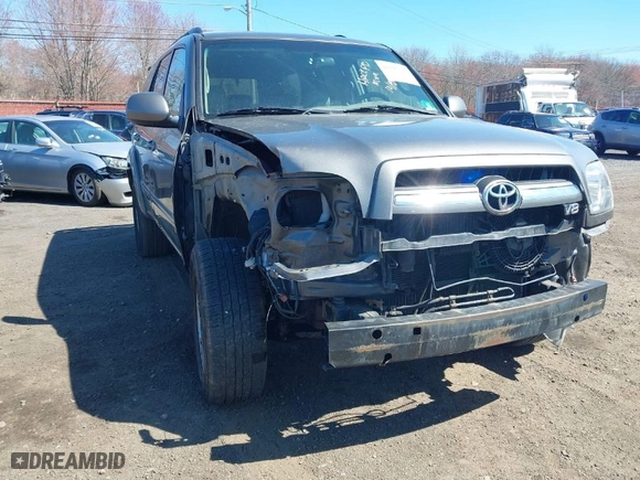 2006 Toyota Sequoia Limited with VIN 5TDBT48A76S261359, listed as a IAAI auction lot 41897236 with 263,938 mi miles. Bid and sale history available at carsss.com. Image 17.