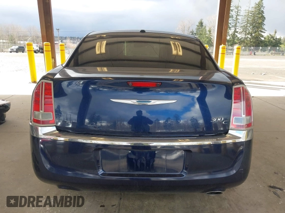 2013 Chrysler 300 with VIN 2C3CCAET7DH673242, listed as a IAAI auction lot 41785948 with 135,968 mi miles. Bid and sale history available at carsss.com. Image 16.
