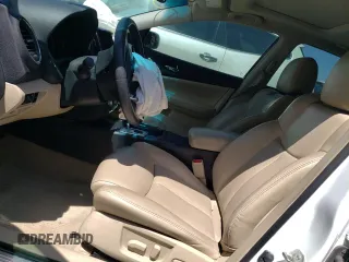 2014 Nissan Maxima SV z VIN 1N4AA5AP3EC915057, wystawiony jako Copart lot #49204885 z przebiegiem 41 447 mil mil oraz Szkoda całkowita • Salvage title. Historia ofert i sprzedaży dostępna na DreamBid. Obrazek 7.