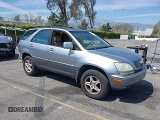 2002 Lexus RX 300 with VIN JTJGF10U020121276, listed as a IAAI auction lot 41866487 with 240,777 mi miles. Bid and sale history available at carsss.com. Image 1.